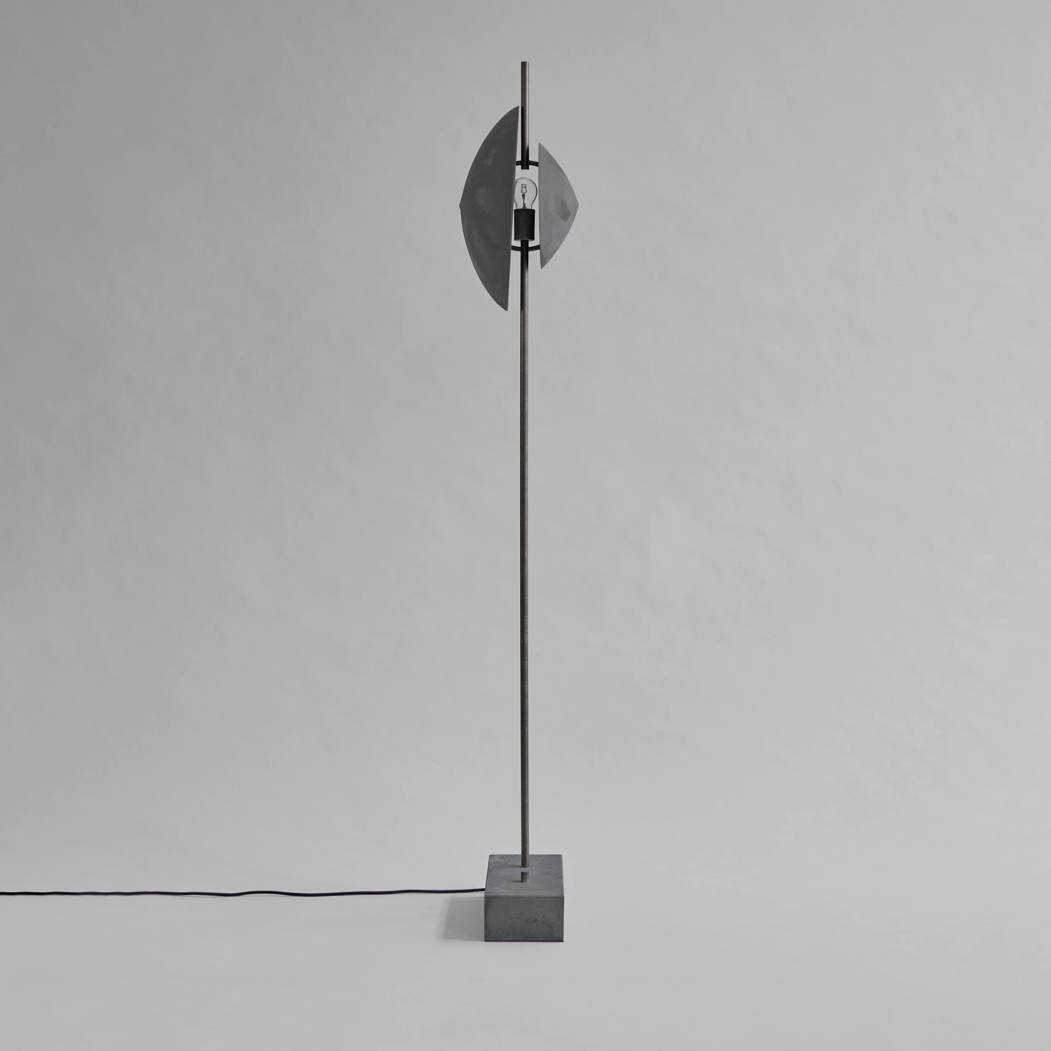Dawn Floor Lamp - Oxidized - Image 6